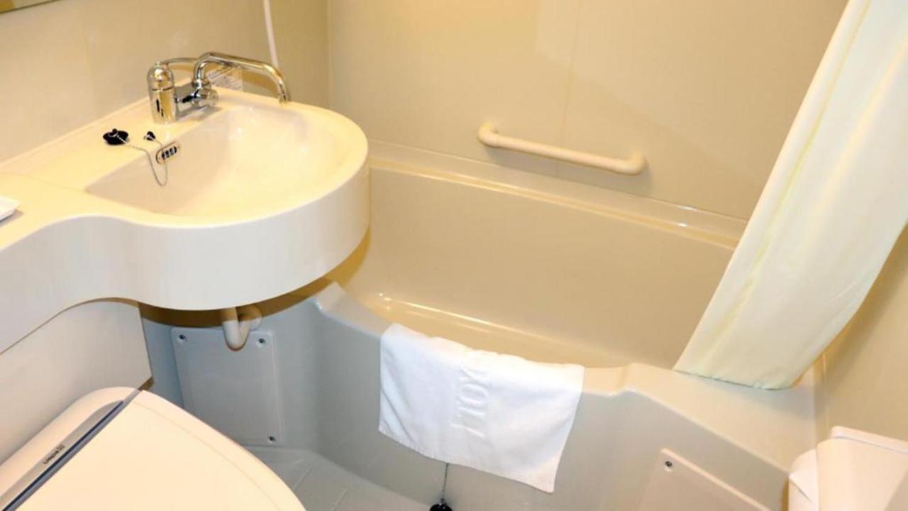 Toyoko Inn Toyama-Eki Shinkansen-Guchi No.2 Bagian luar foto